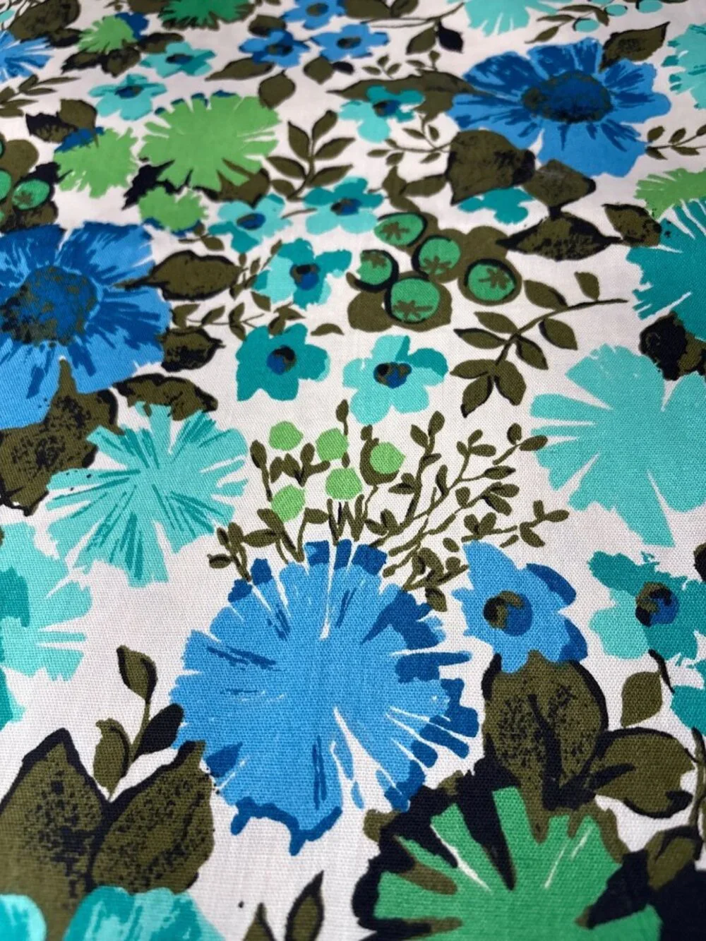 Dupont Upholstery Fabric Floral Print 1/2 yard x 46